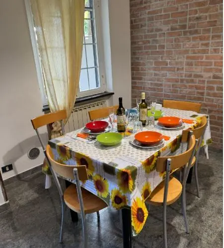 Casa Dell'acero Rosso Holiday home Sarzana