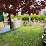 Casa Dell'acero Rosso Sarzana