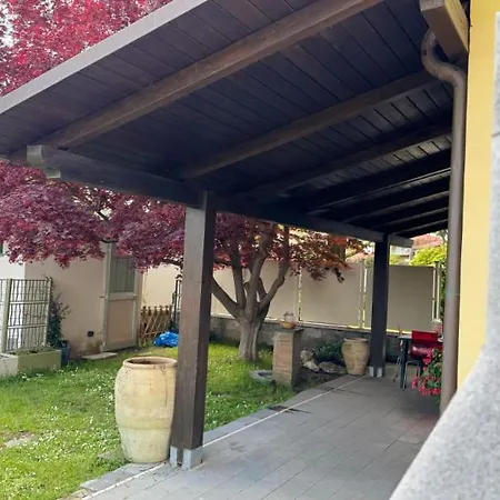 Дом отдыха Casa Dell'acero Rosso Сарцана