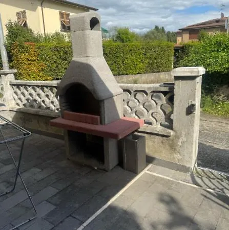 Holiday home Casa Dell'acero Rosso Sarzana